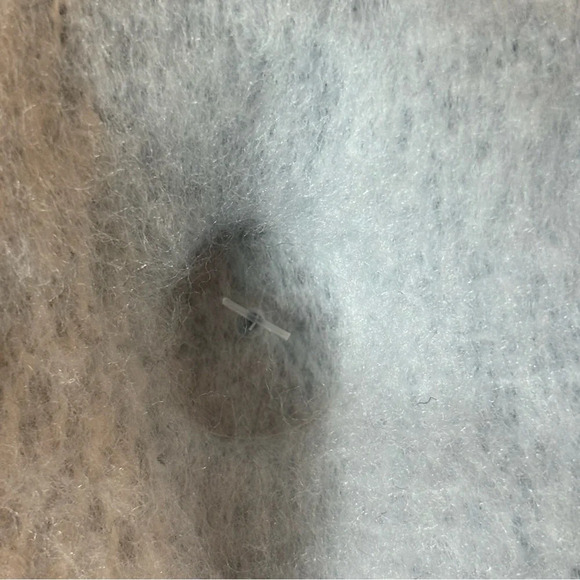 MADDEN  NEW YORK Super Soft Large Fringed Wrap Scarf NWOT - Picture 3 of 6